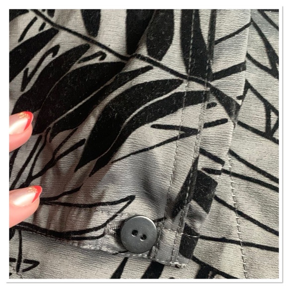 MYCRA PAC Short Donatella Palm Flock Reversible Coat Black - Picture 6 of 12